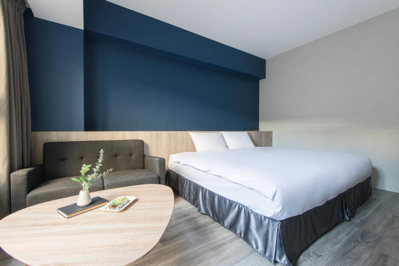Sparrow Hotel Taichung Buitenkant foto