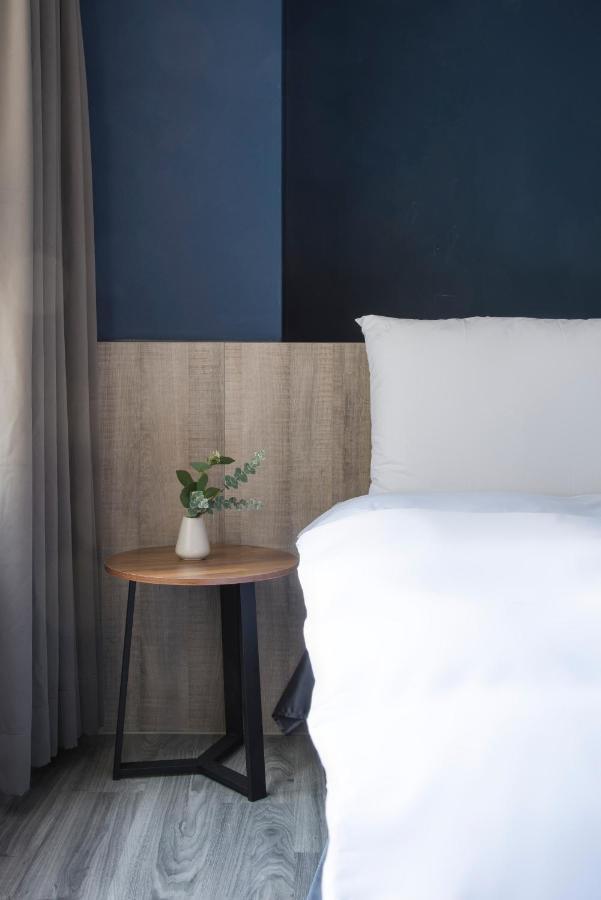 Sparrow Hotel Taichung Buitenkant foto