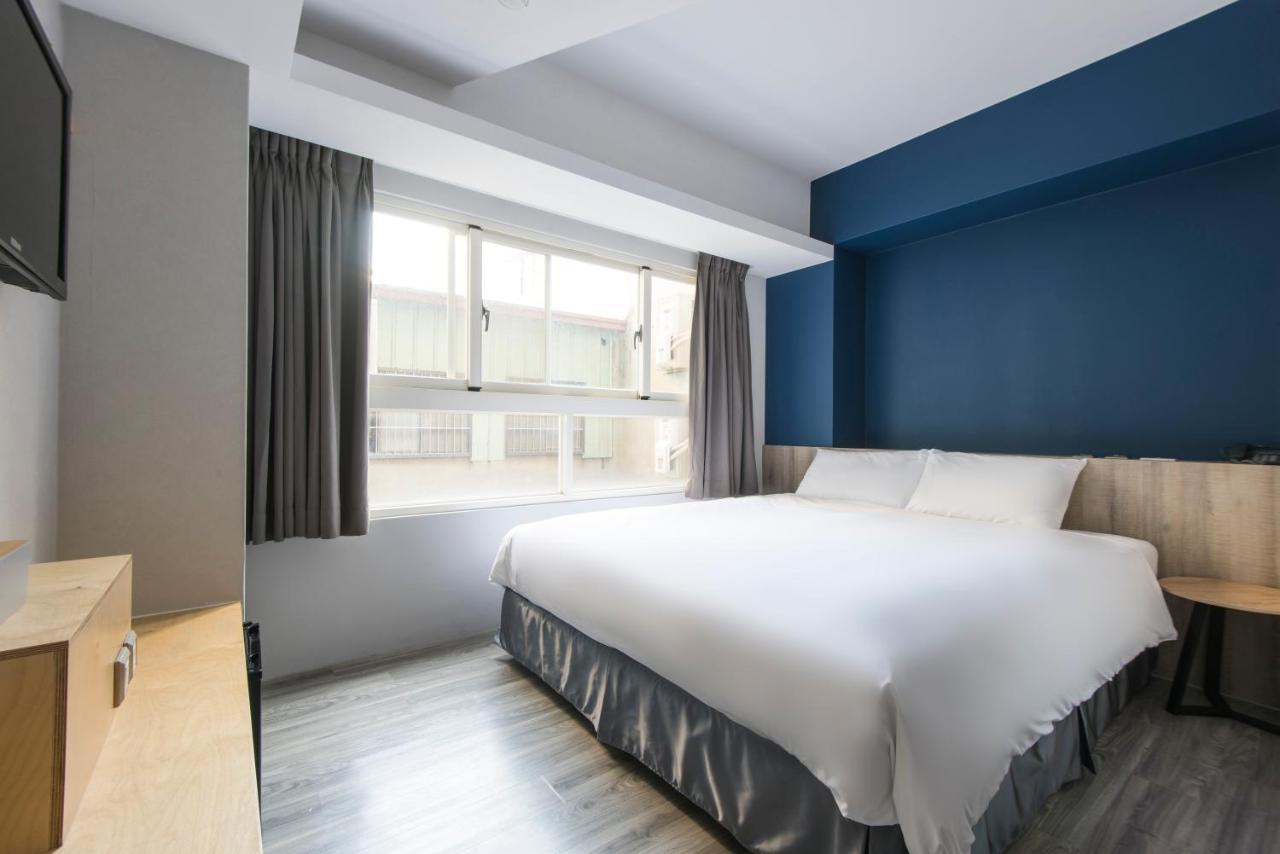 Sparrow Hotel Taichung Buitenkant foto