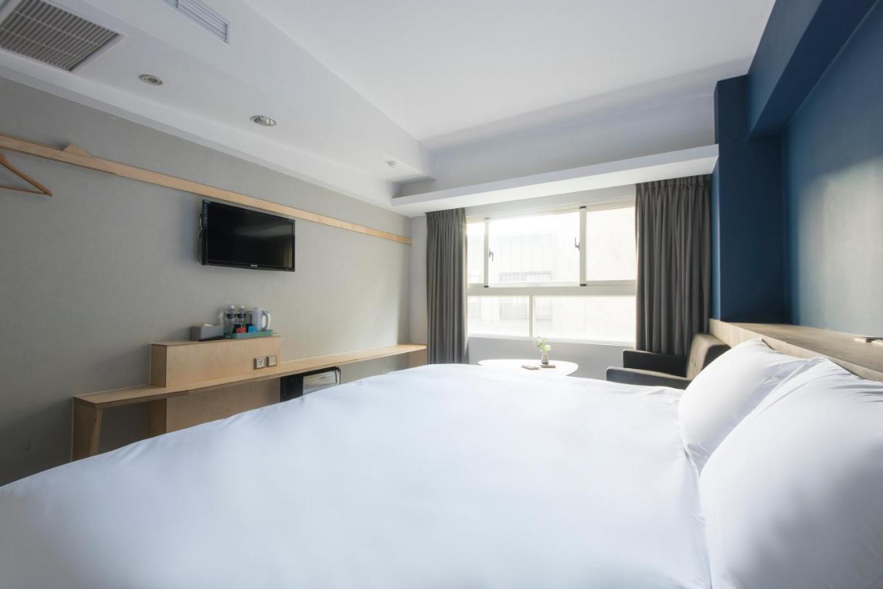 Sparrow Hotel Taichung Buitenkant foto